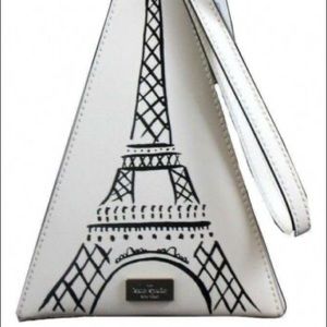 Used Kate Spade wristlet, missing wristlet strap!